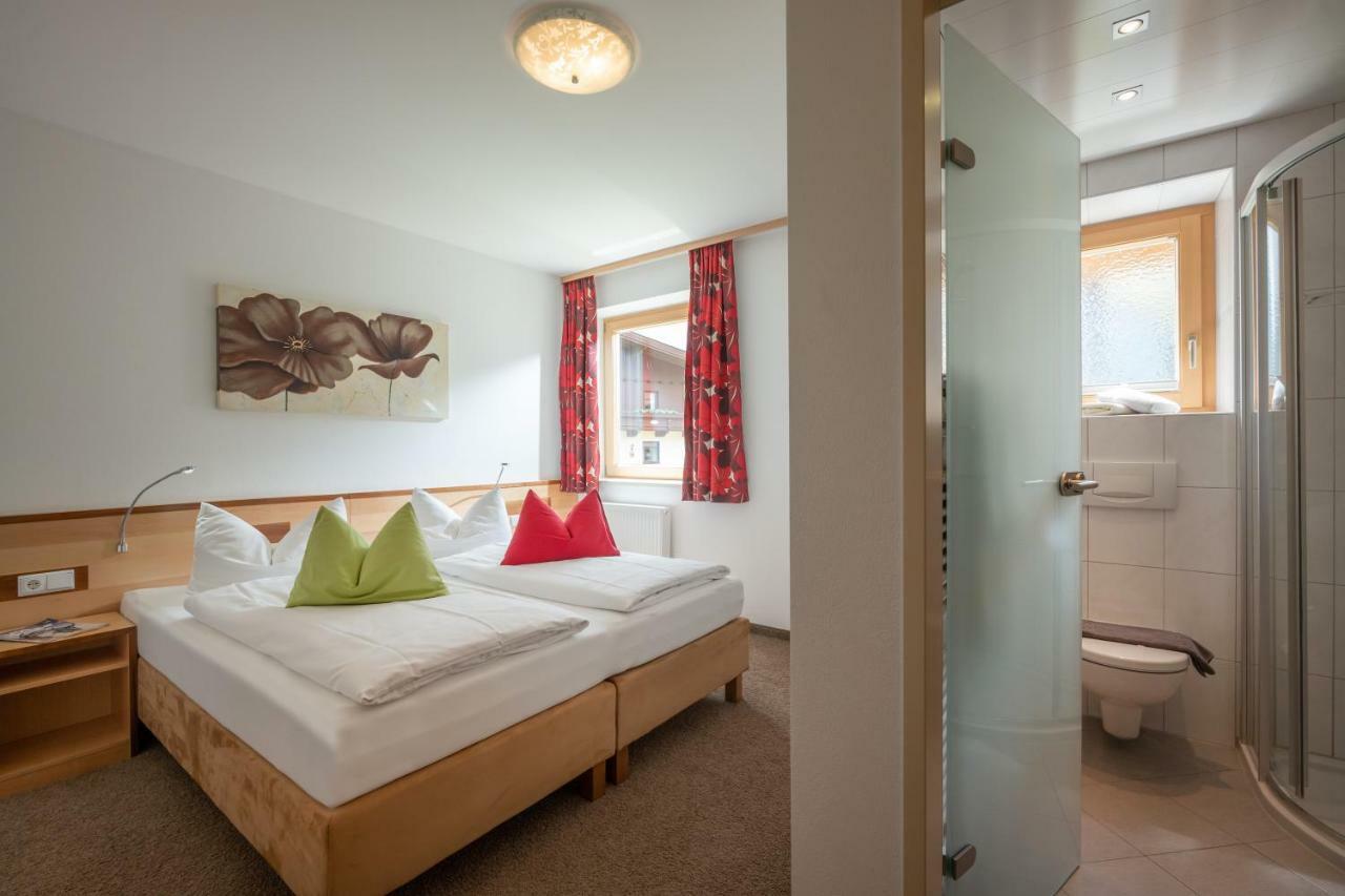 Ferienwohnung Taschler Ramsau im Zillertal Room photo